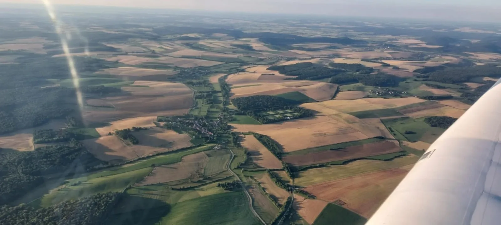 Les paysages de la Meuse vus depuis le cockpit